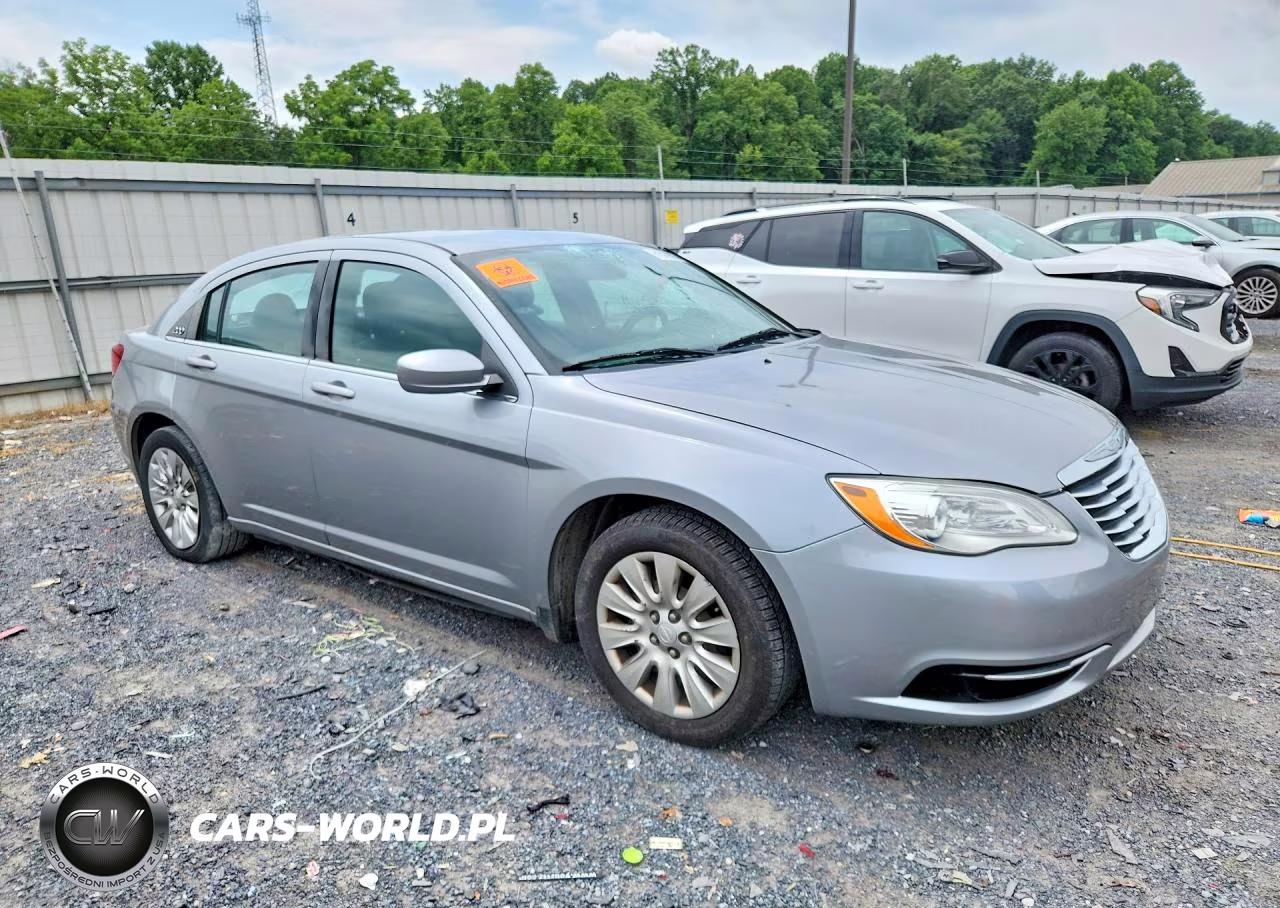 2014 Chrysler 200 Lx VIN:1C3CCBAB2EN146723 - 4
