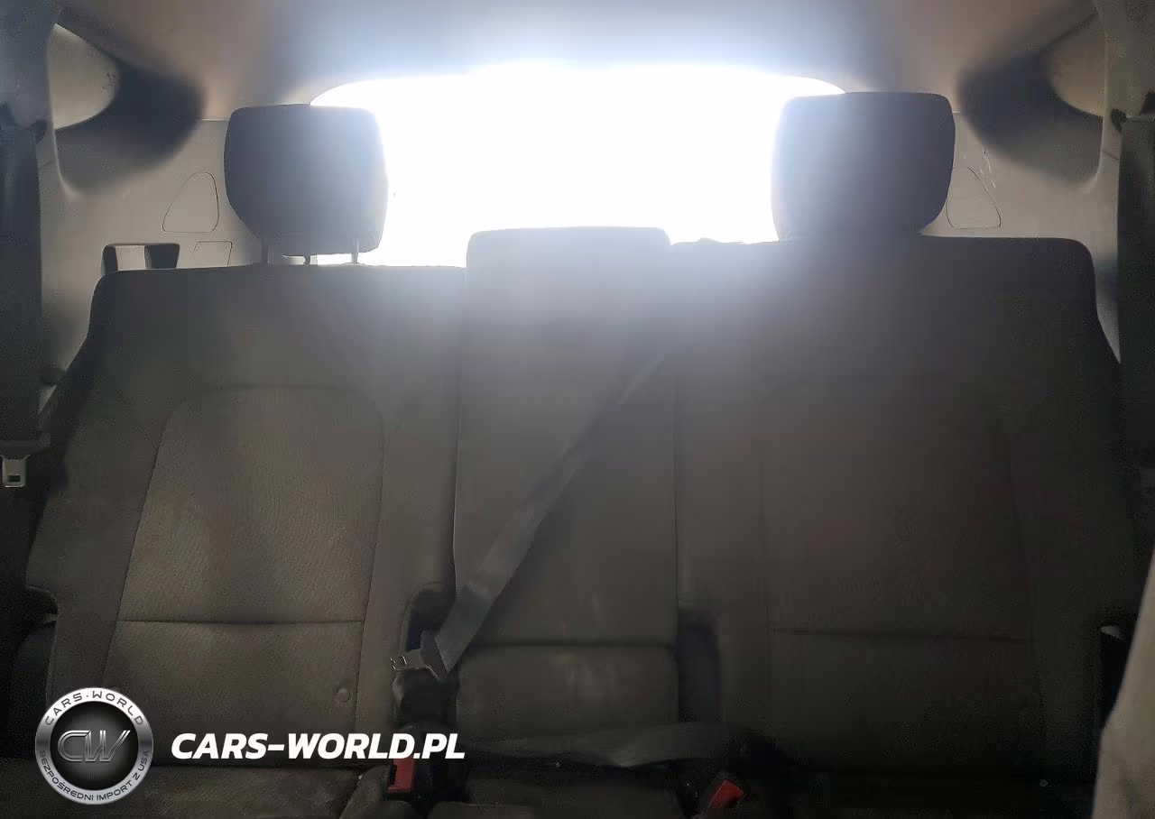 2015 Hyundai Santa Fe Sport 2.4L VIN:5XYZUDLB1FG276044 - 10