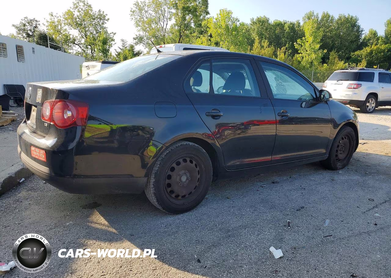 2010 Volkswagen Jetta S VIN:3VWJZ7AJ3AM088838 - 3