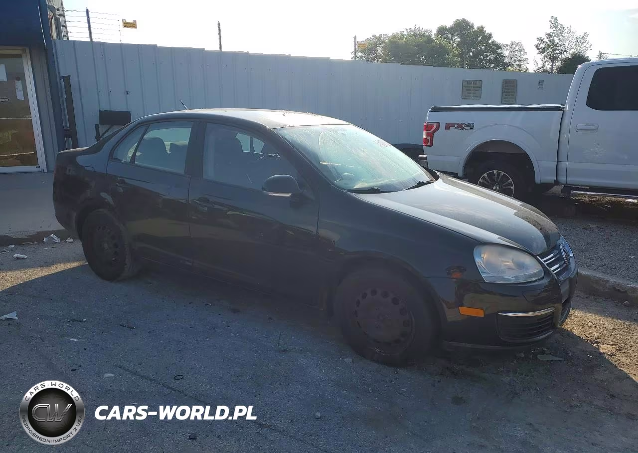 2010 Volkswagen Jetta S VIN:3VWJZ7AJ3AM088838 - 4