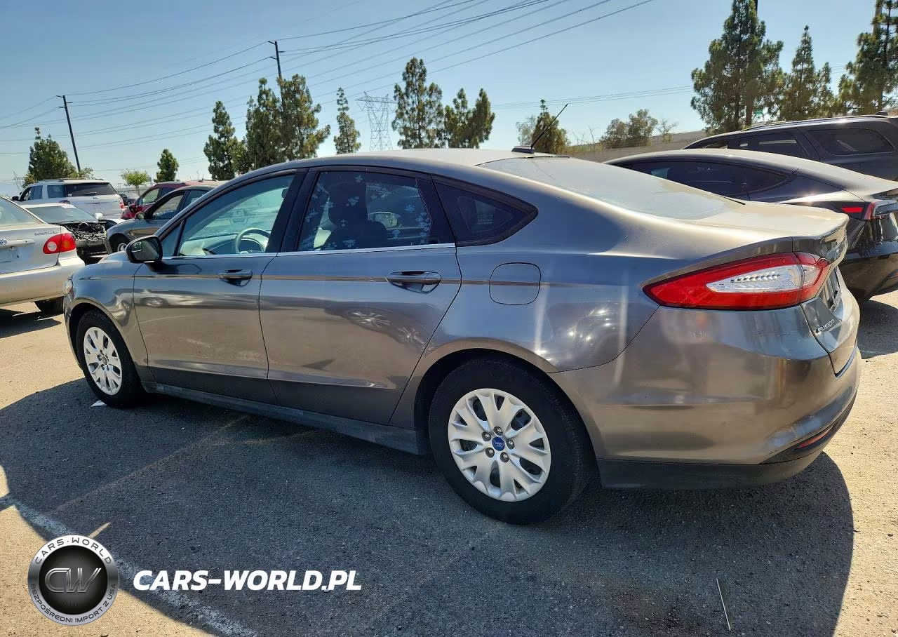 2013 Ford Fusion S VIN:3FA6P0G71DR267703 - 2