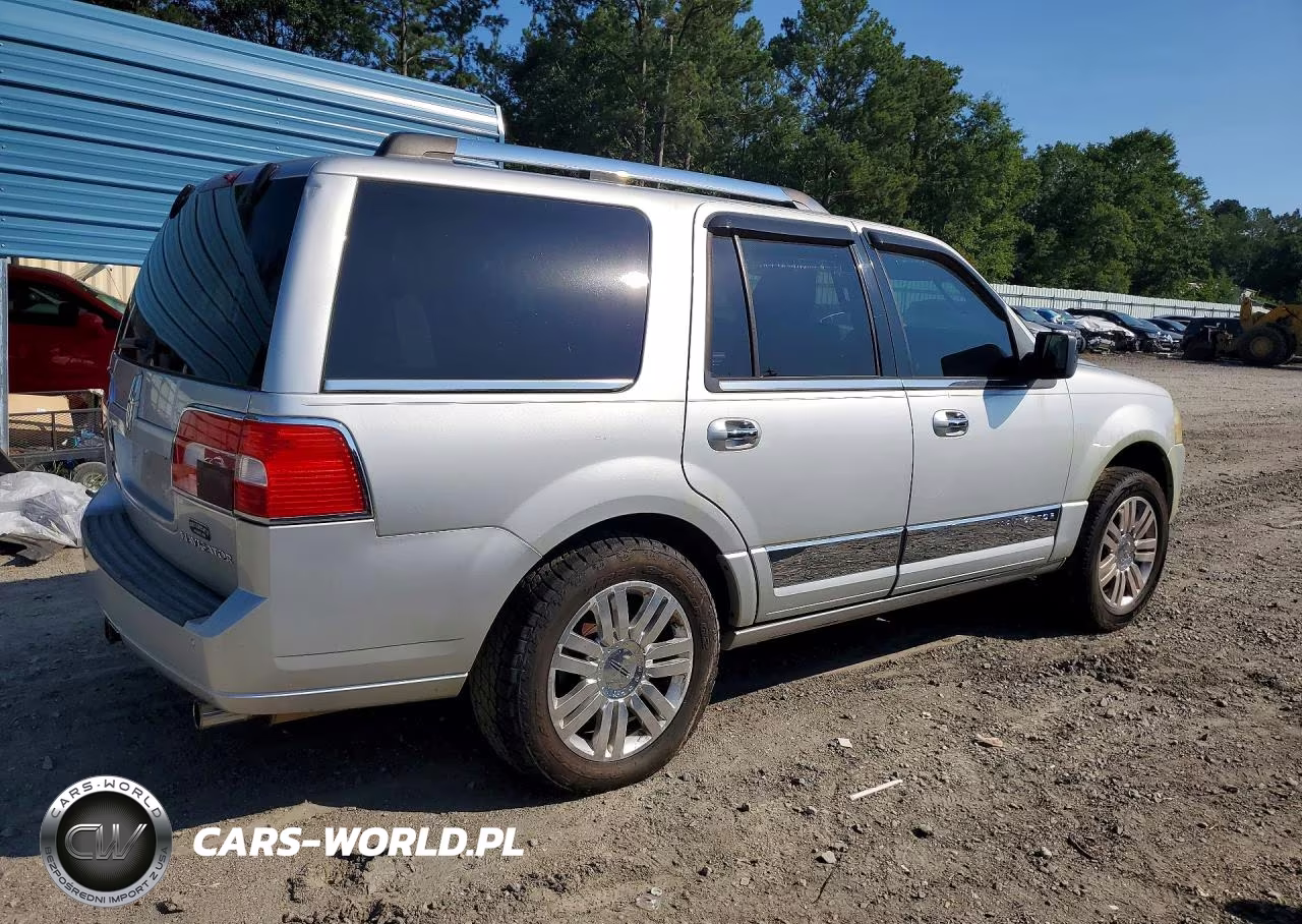 2011 Lincoln Navigator VIN:5LMJJ2J51BEJ06284 - 3