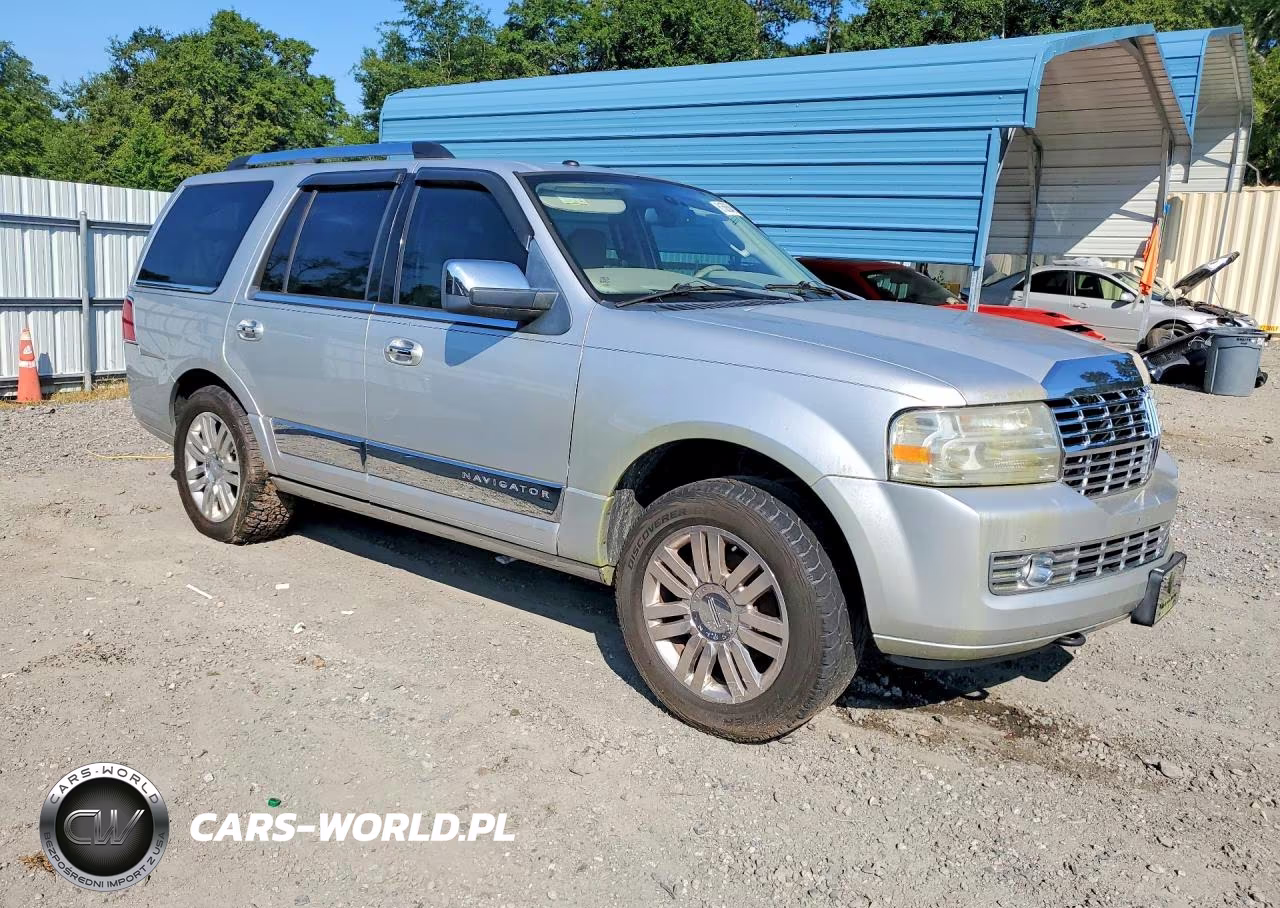 2011 Lincoln Navigator VIN:5LMJJ2J51BEJ06284 - 4