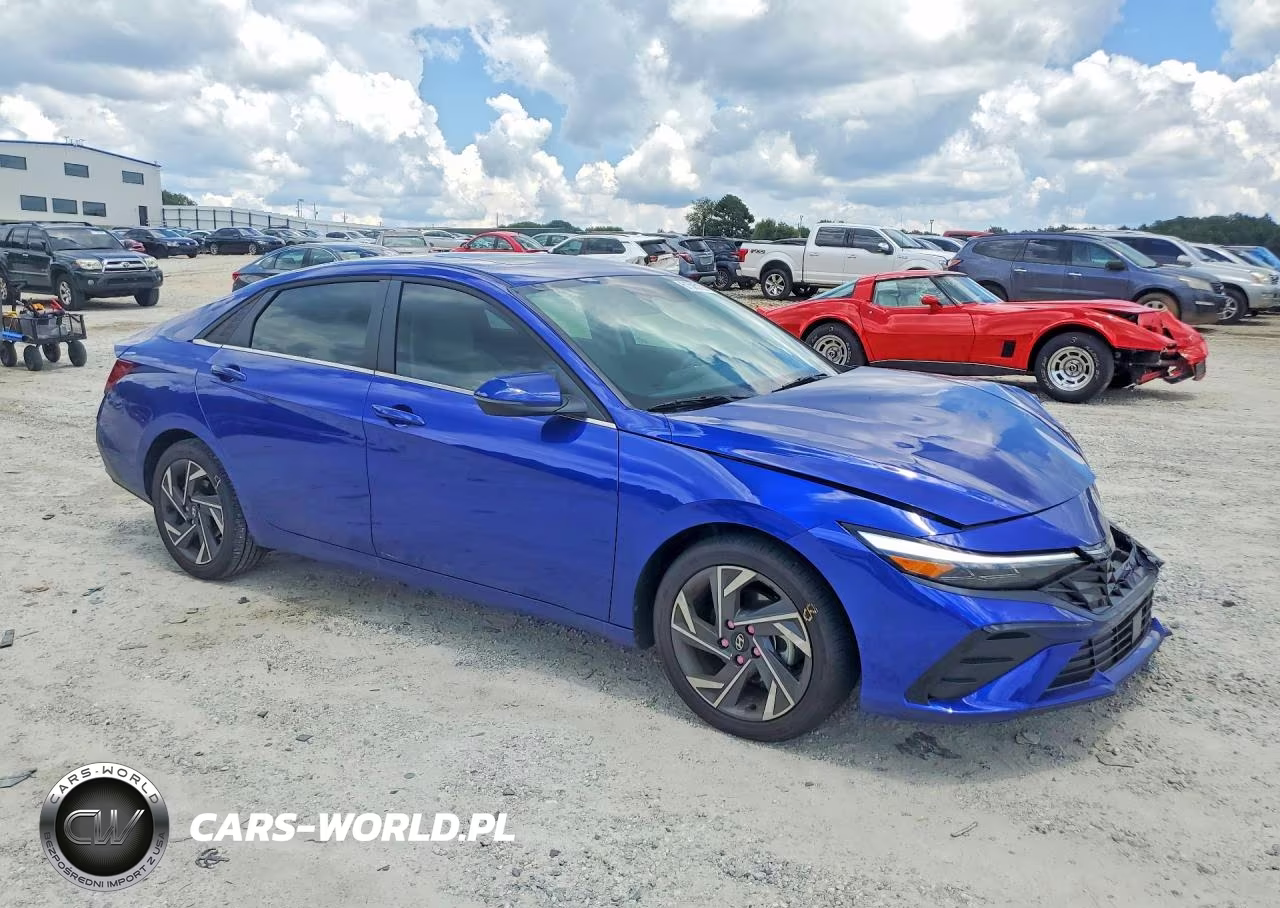 2026 Hyundai Elantra Limited VIN:KMHLP4DG2TU105624 - 4