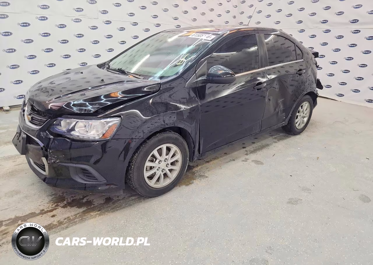 2018 Chevrolet Sonic Lt – zdjęcie 1 z 12