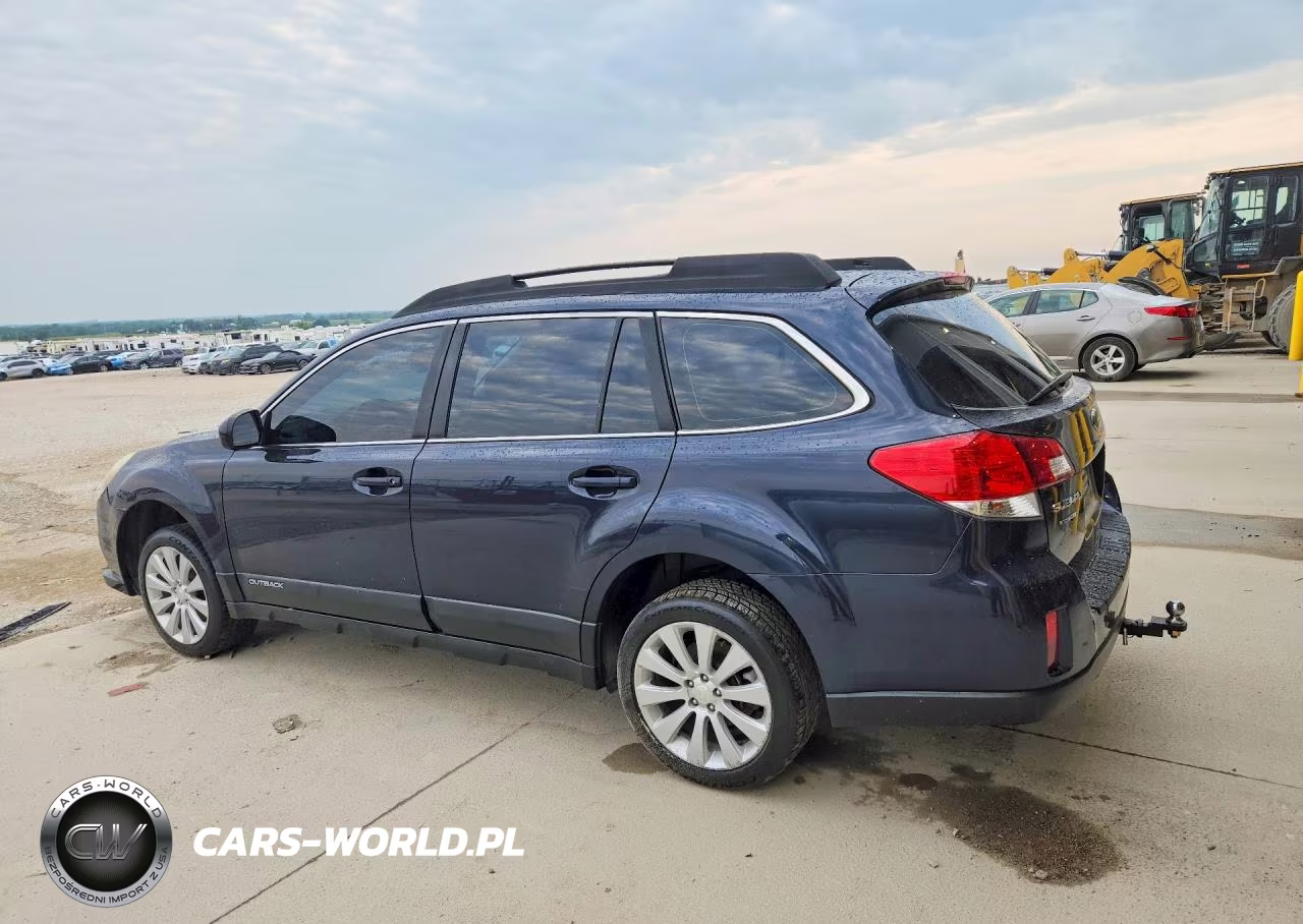 2013 Subaru Outback 2.5I VIN:4S4BRCAC8D1322700 - 2