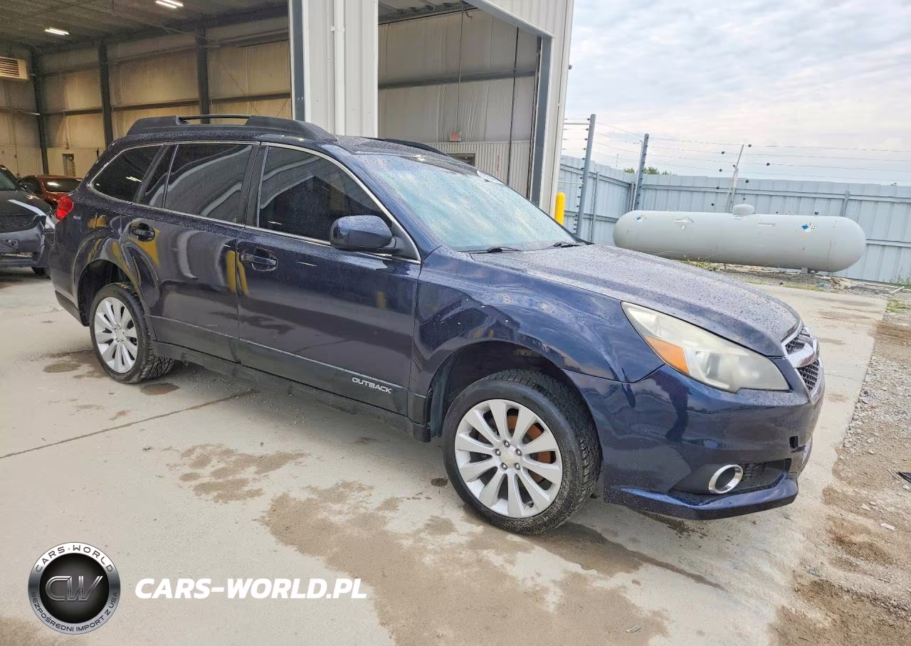 2013 Subaru Outback 2.5I VIN:4S4BRCAC8D1322700 - 4