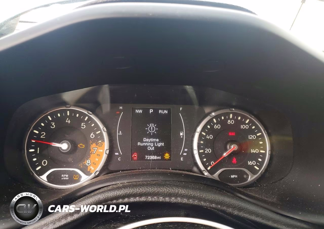 2018 Jeep Renegade Sport VIN:ZACCJBAB9JPJ30955 - 9
