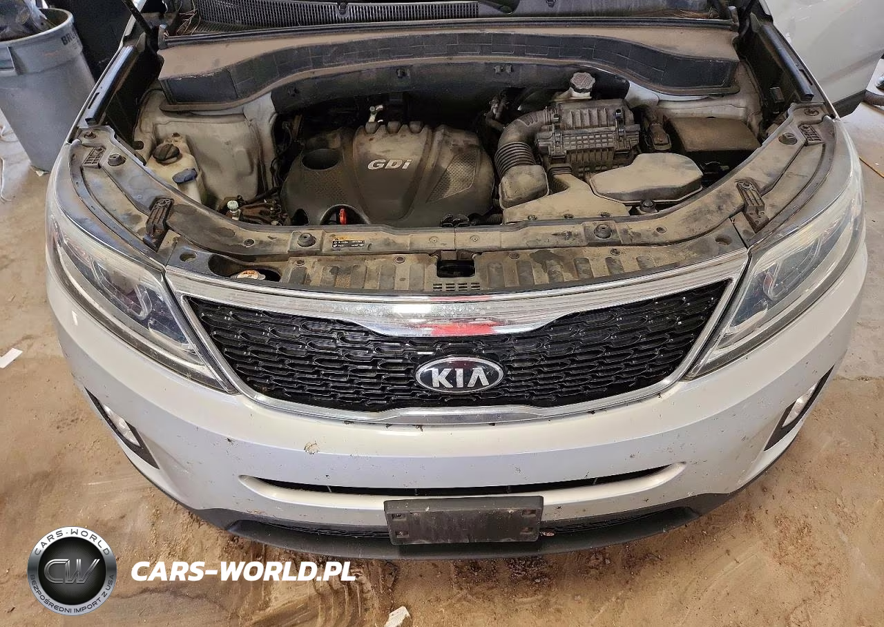 2015 Kia Sorento Lx VIN:5XYKTCA69FG592327 - 12