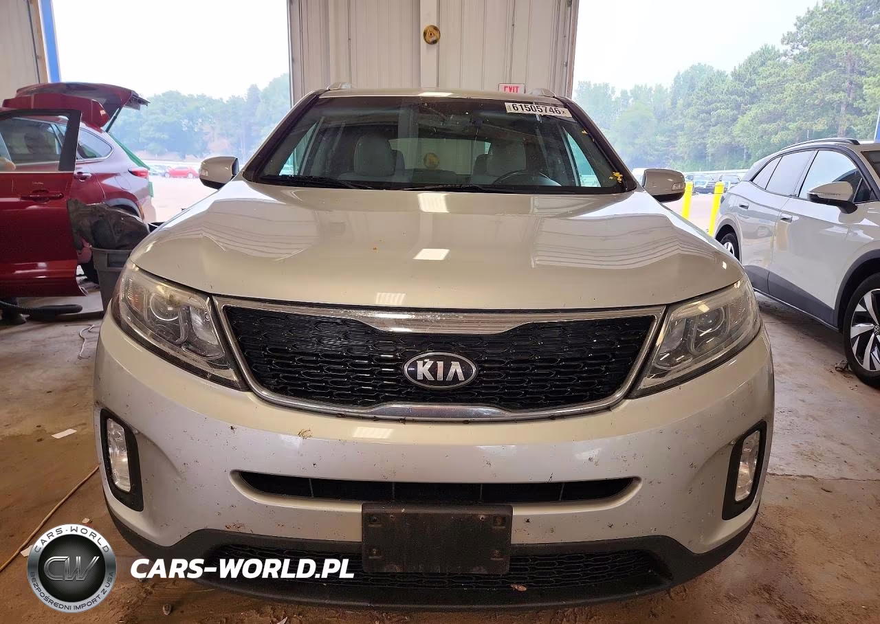 2015 Kia Sorento Lx VIN:5XYKTCA69FG592327 - 5