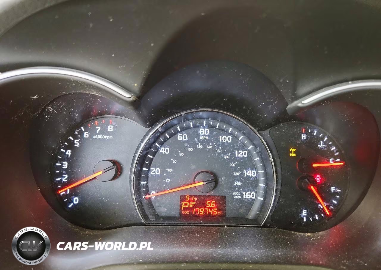 2015 Kia Sorento Lx VIN:5XYKTCA69FG592327 - 9