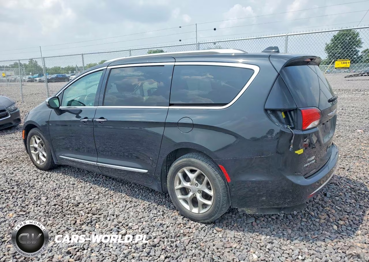 2018 Chrysler Pacifica Limited VIN:2C4RC1GG0JR232953 - 2