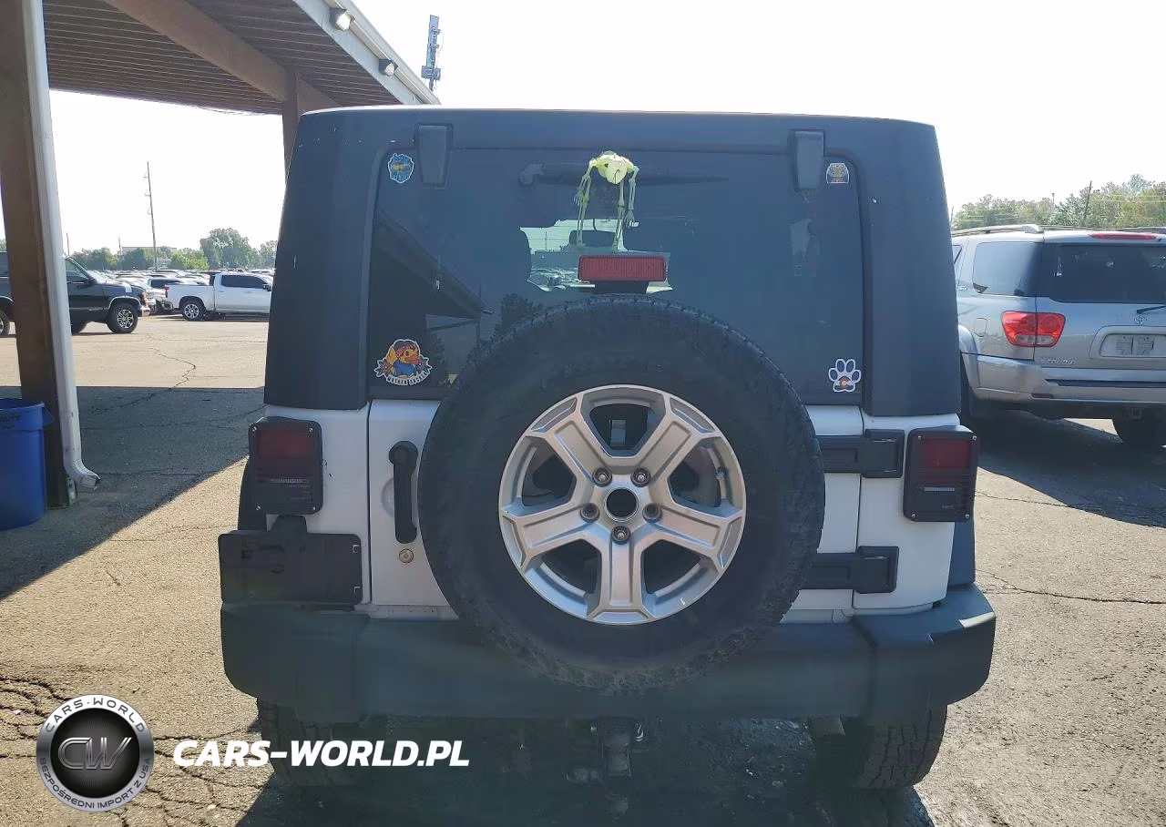 2016 Jeep Wrangler Unlimited Sport VIN:1C4BJWDG1GL109897 - 6