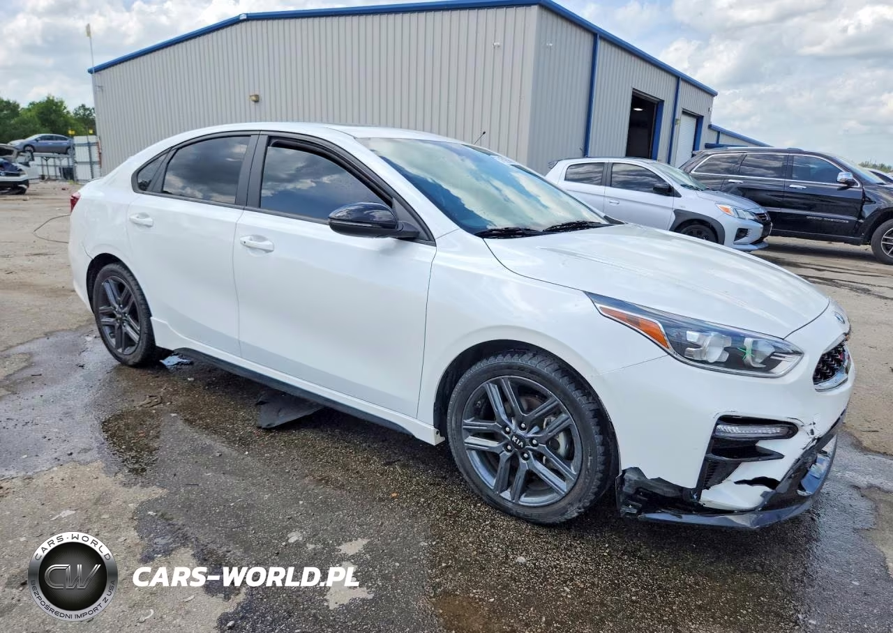 2021 Kia Forte Gt Line VIN:3KPF34AD4ME303662 - 4