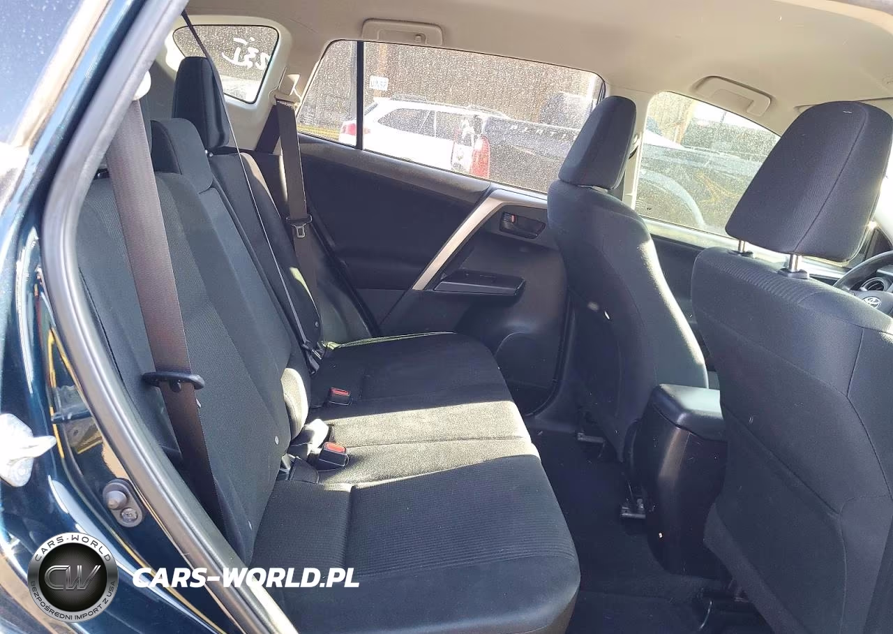 2018 Toyota Rav4 Le VIN:JTMZFREV8JJ738462 - 10