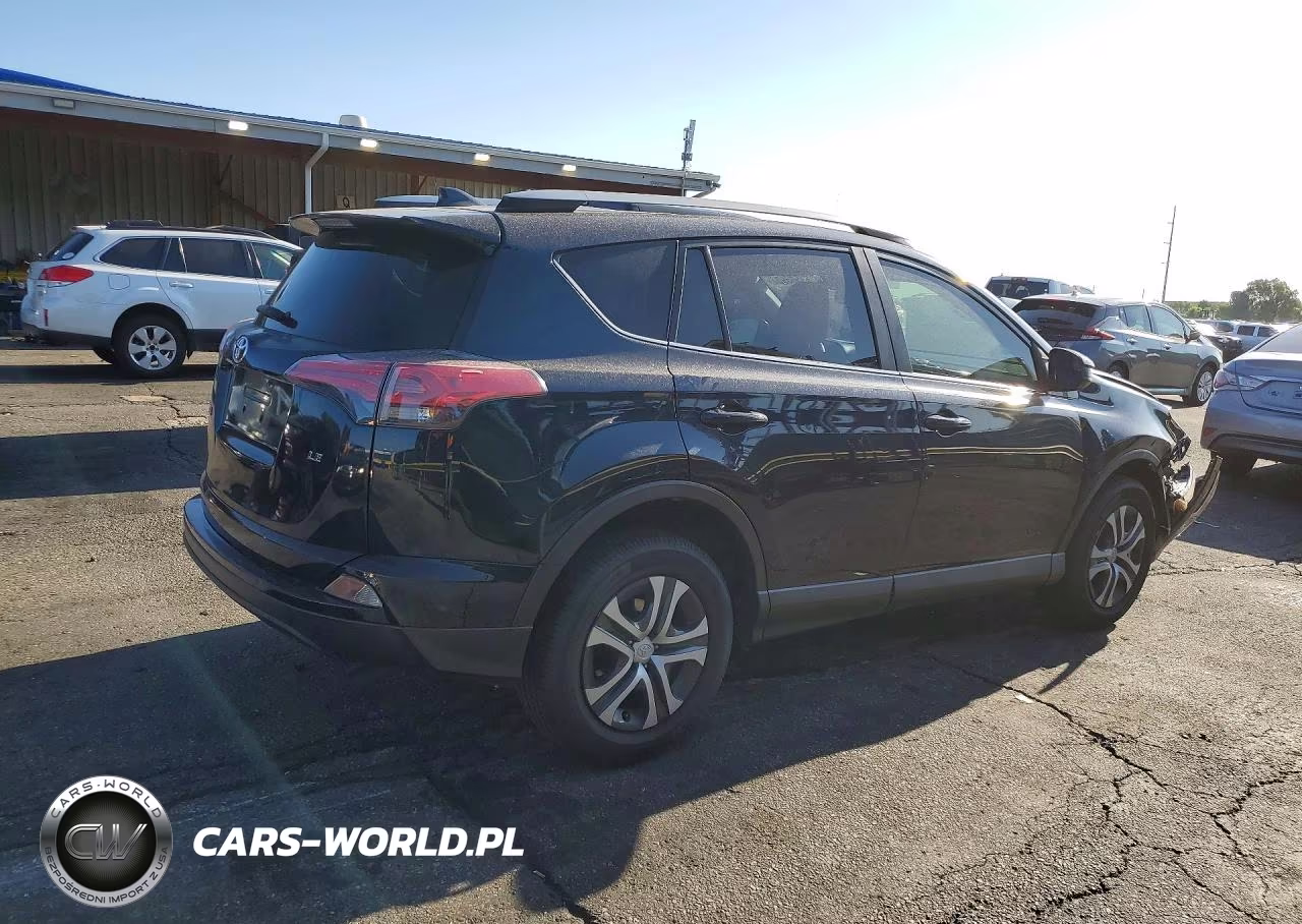 2018 Toyota Rav4 Le VIN:JTMZFREV8JJ738462 - 3