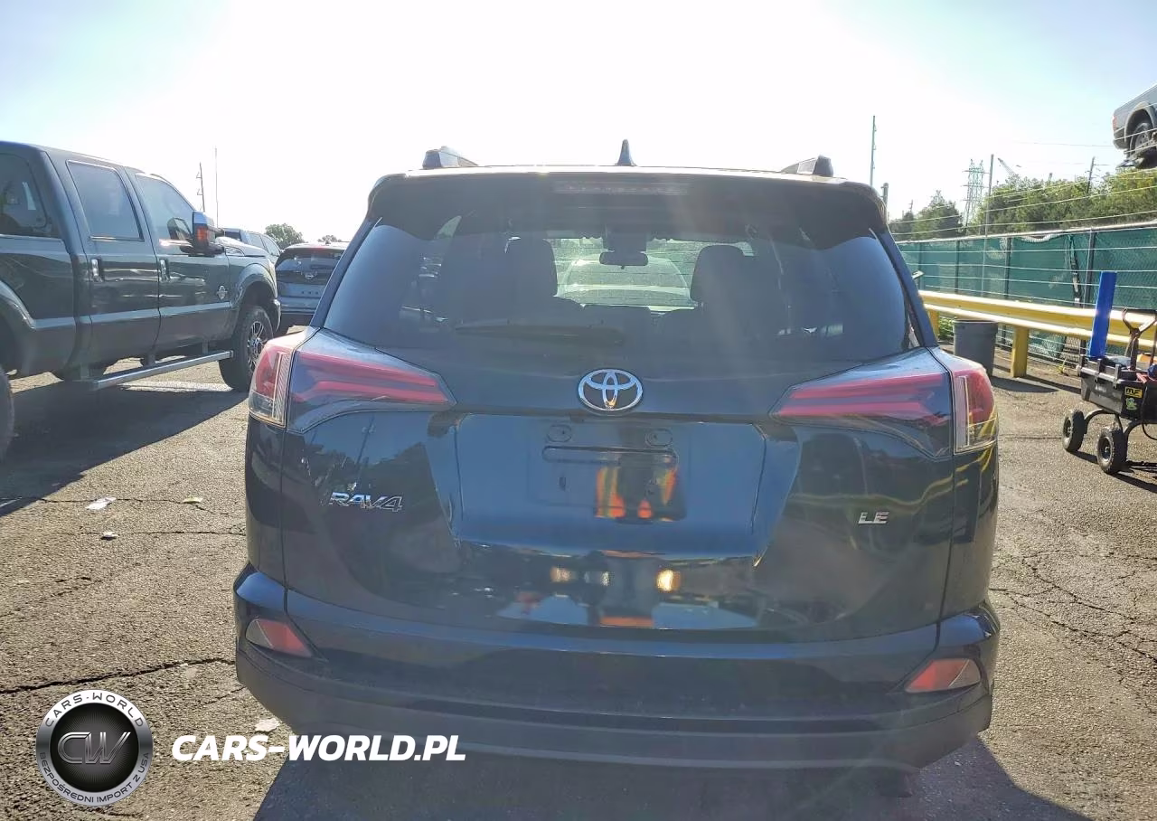 2018 Toyota Rav4 Le VIN:JTMZFREV8JJ738462 - 6