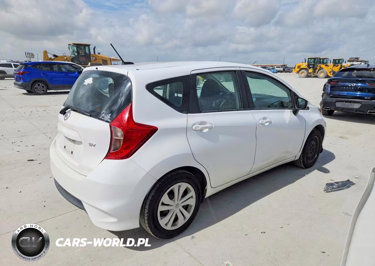 2018 Nissan Versa Note Sv VIN:3N1CE2CP4JL365405 - 3