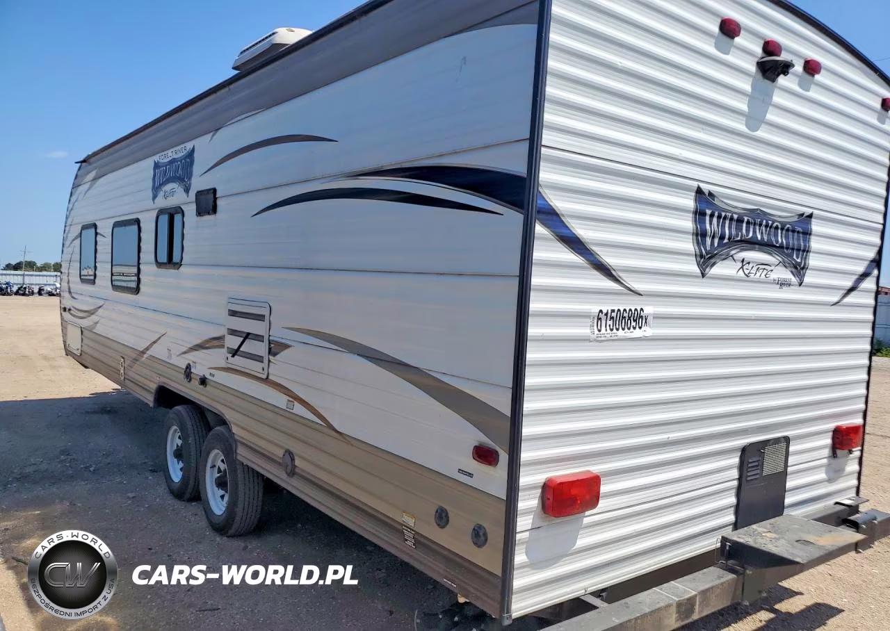 2018 Forest River Wildwood Camper VIN:4X4TWDB21J7358325 - 2