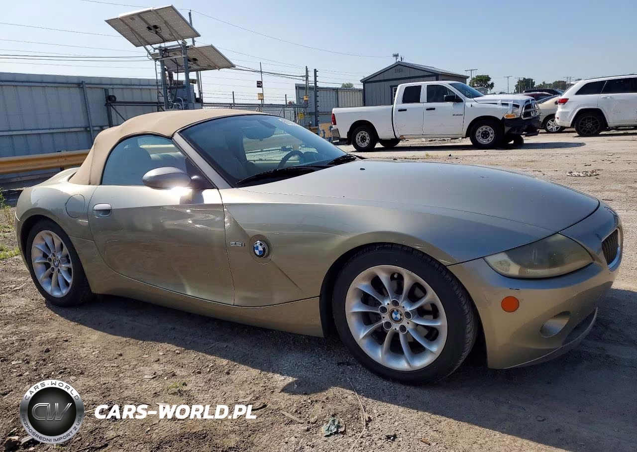 2005 BMW Z4 2.5 VIN:4USBT33545LS57946 - 4