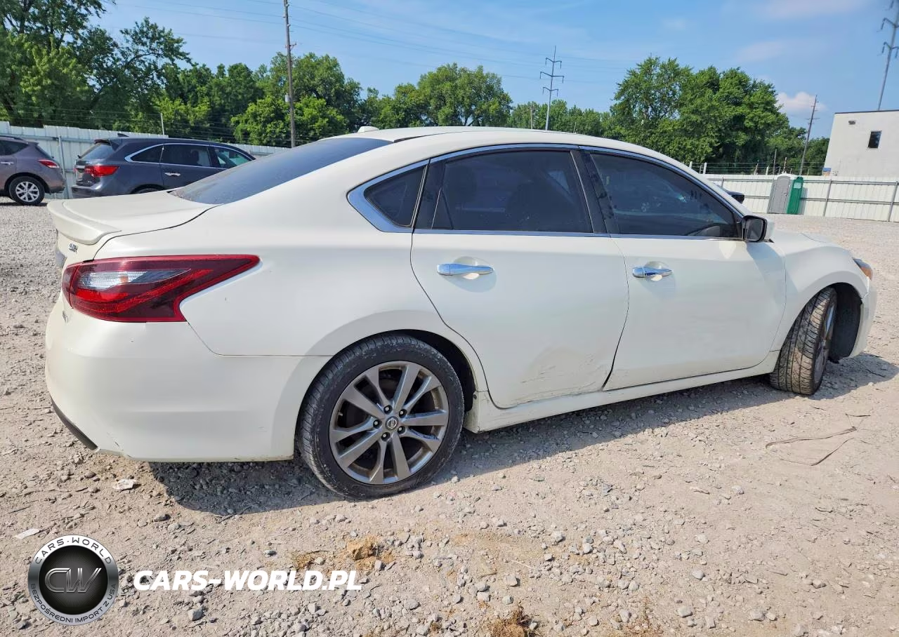 2018 Nissan Altima 2.5 Sr VIN:1N4AL3AP9JC200051 - 3