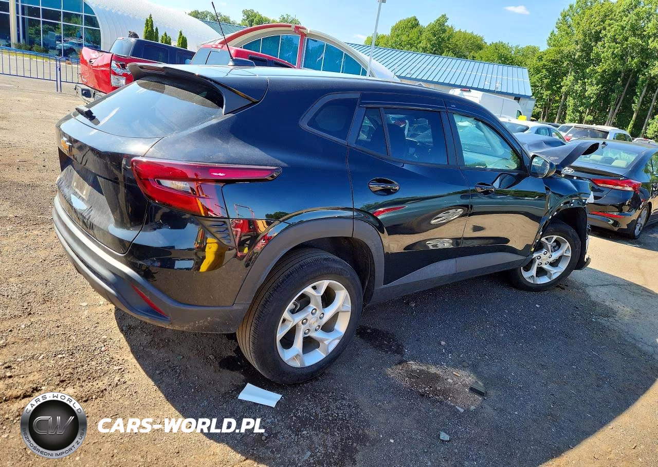 2024 Chevrolet Trax Ls VIN:KL77LFE2XRC196623 - 3