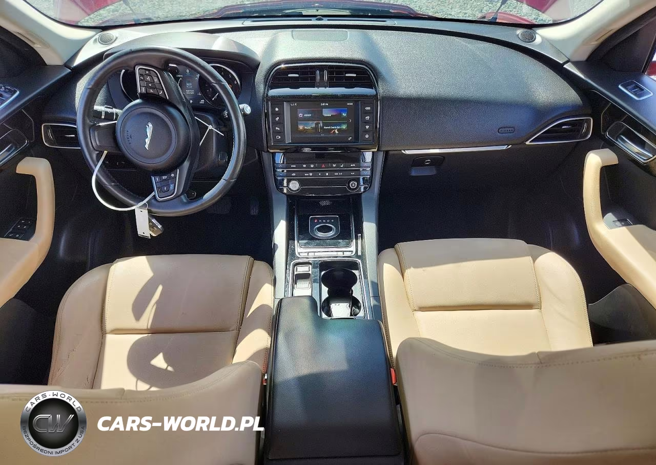 2018 Jaguar F-Pace Premium VIN:SADCJ2EV9JA257300 - 8