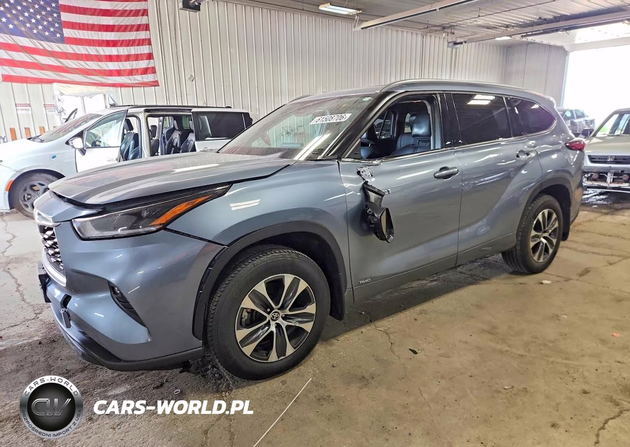 2021 Toyota Highlander Hybrid Xle