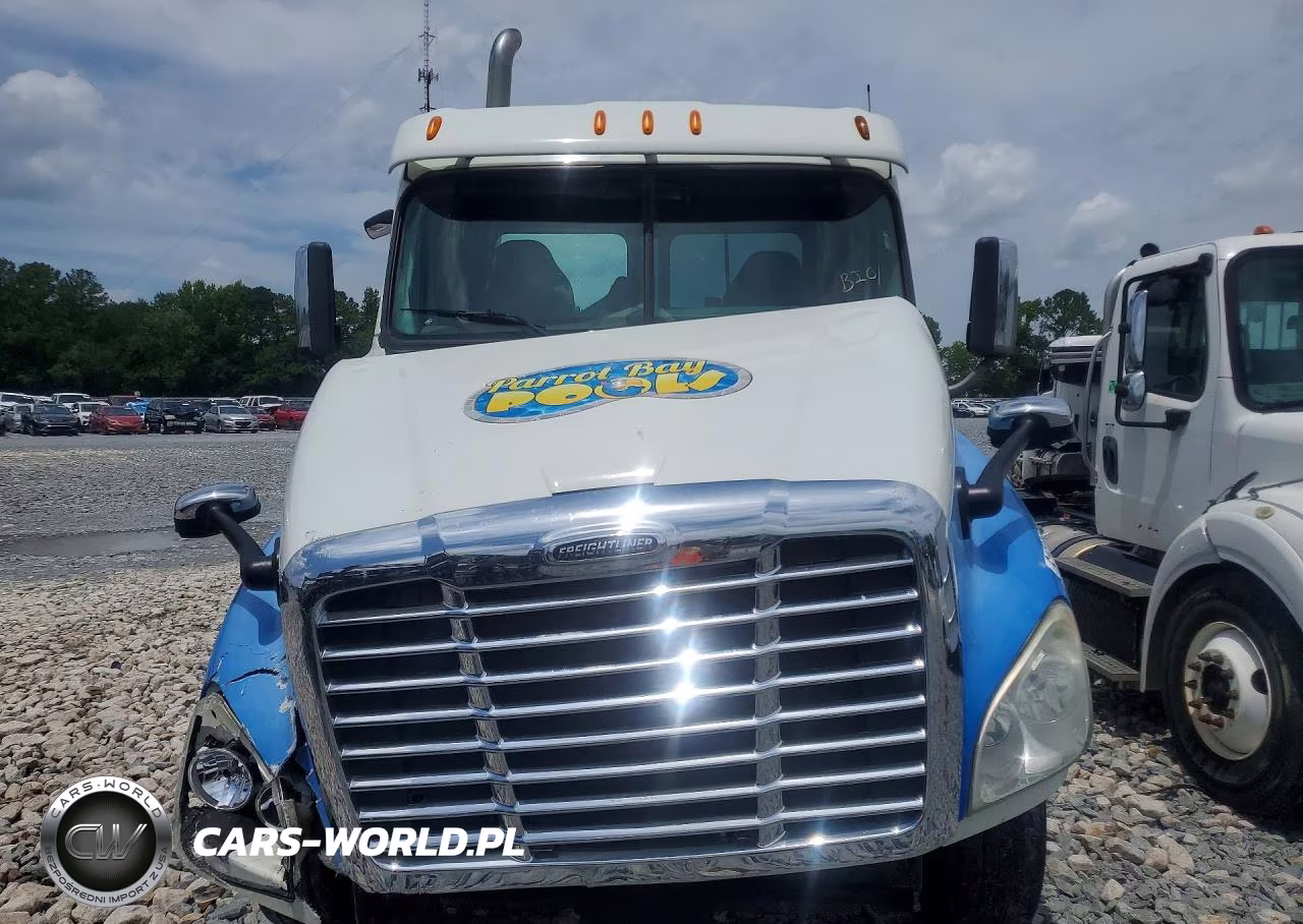 2013 Freightliner Cascadia Semi Truck VIN:3AKBGDDV9DSFG3596 - 5