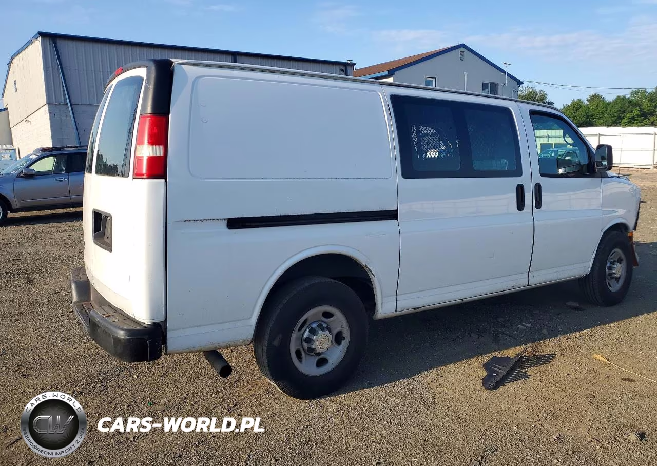 2011 Chevrolet Express G2500 VIN:1GCWGFCAXB1180730 - 3