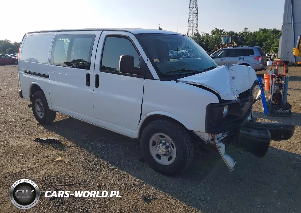 2011 Chevrolet Express G2500 VIN:1GCWGFCAXB1180730 - 4