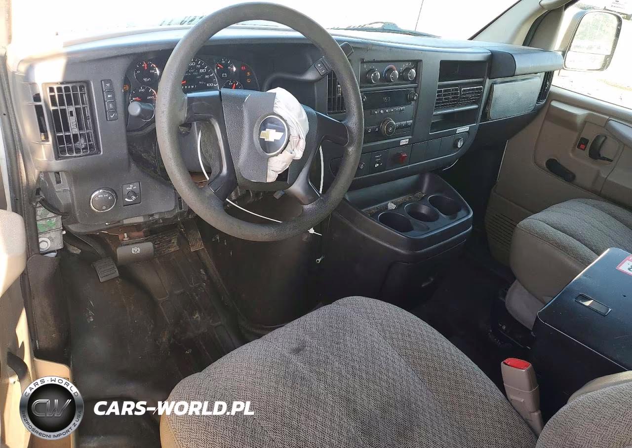 2011 Chevrolet Express G2500 VIN:1GCWGFCAXB1180730 - 8