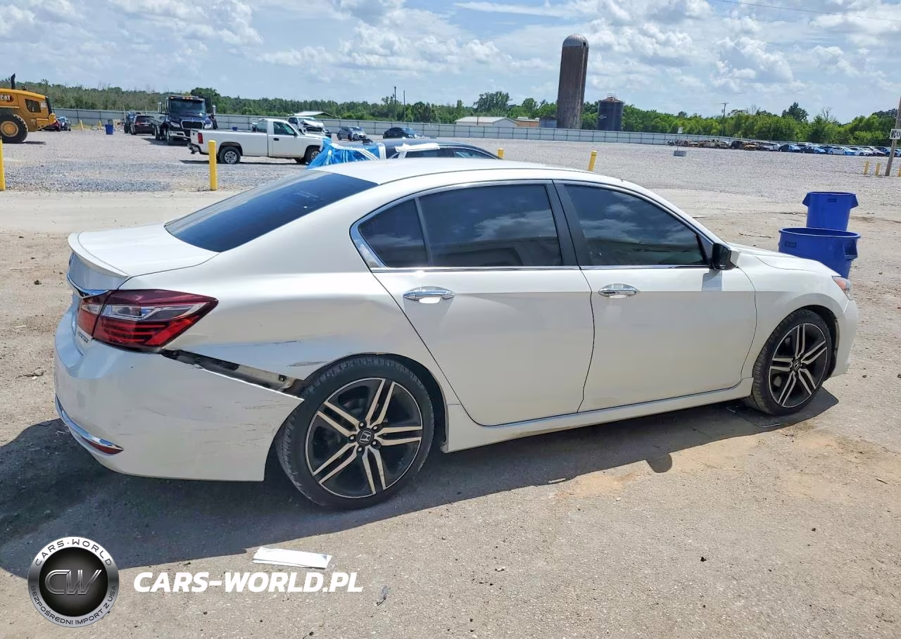 2016 Honda Accord Sport VIN:1HGCR2F58GA015918 - 3