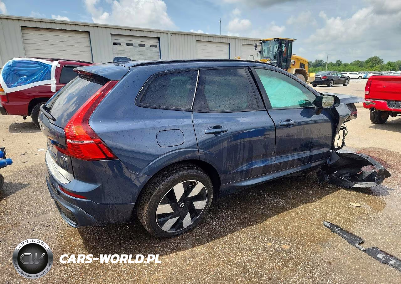 2025 Volvo Xc60 Plus VIN:YV4H60RC5S1026988 - 3