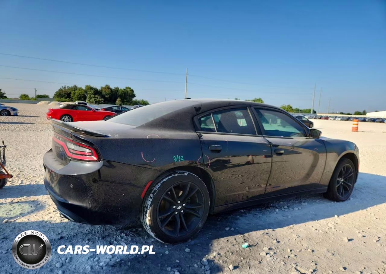 2018 Dodge Charger Sxt VIN:2C3CDXBG7JH273135 - 3
