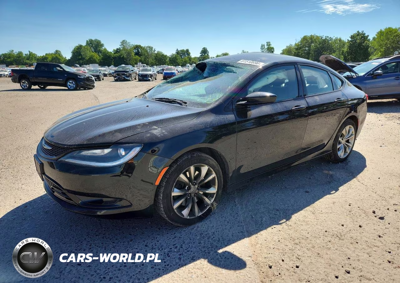 2015 Chrysler 200 S – zdjęcie 1 z 12