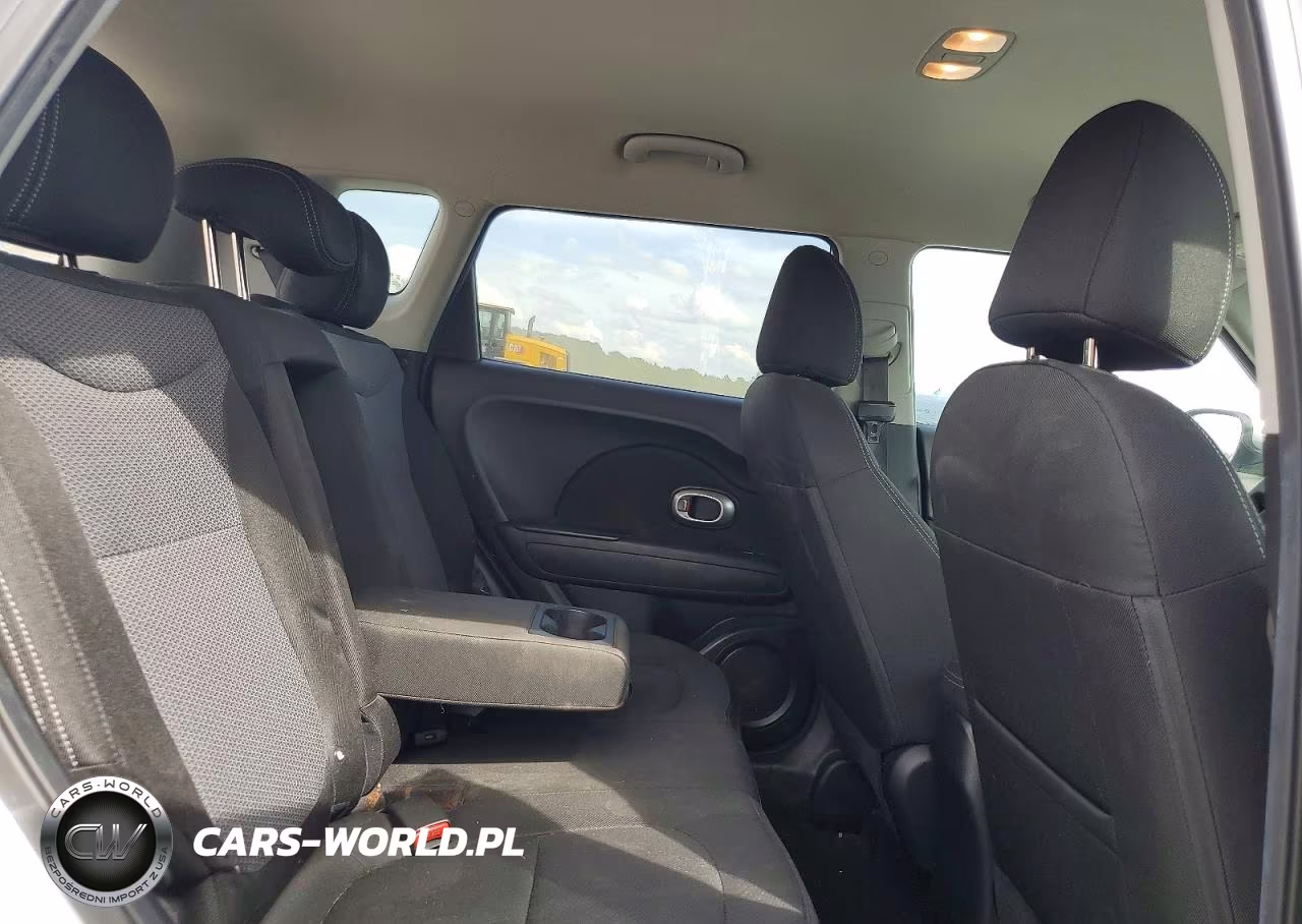 2018 Kia Soul + VIN:KNDJP3A56J7574705 - 10