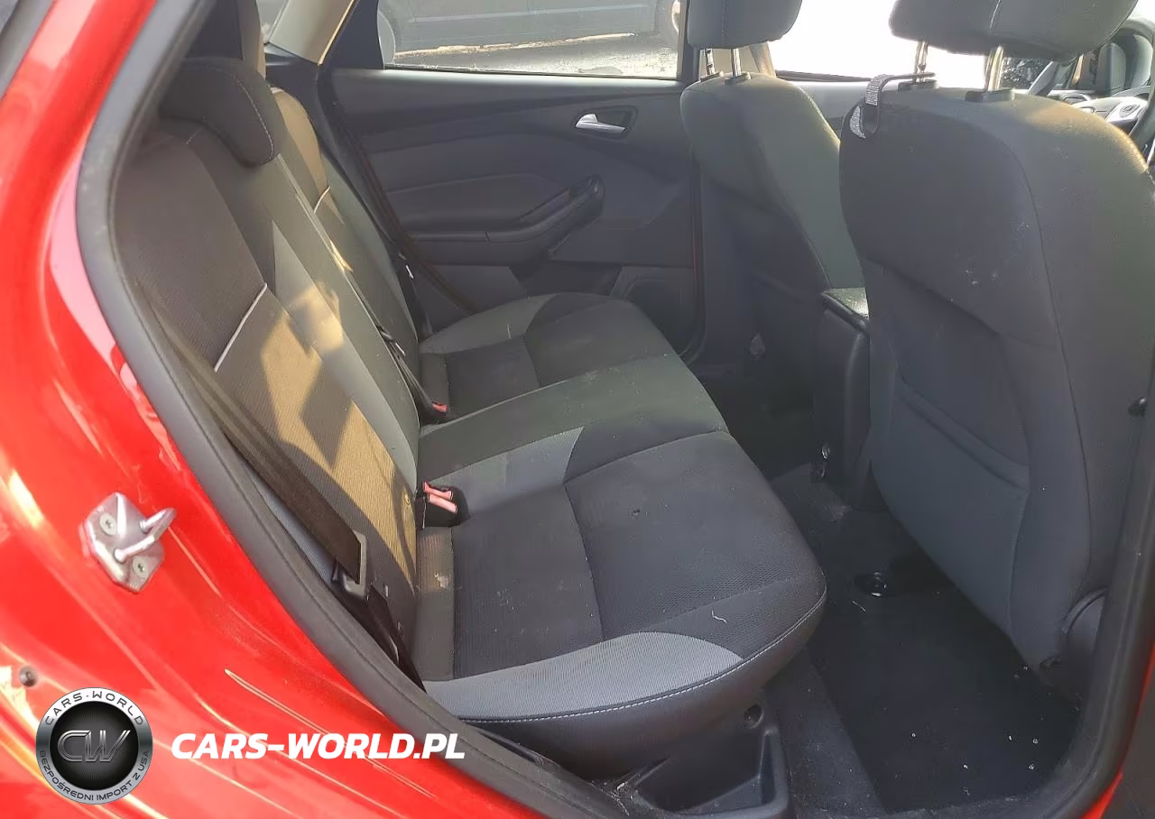 2013 Ford Focus Se VIN:1FADP3K28DL317970 - 10