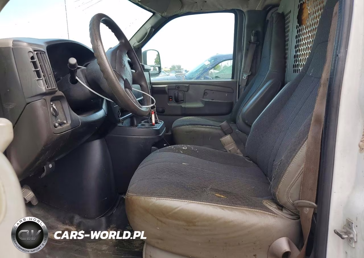 2005 Chevrolet Express G1500 VIN:1GCEG15X851268762 - 7