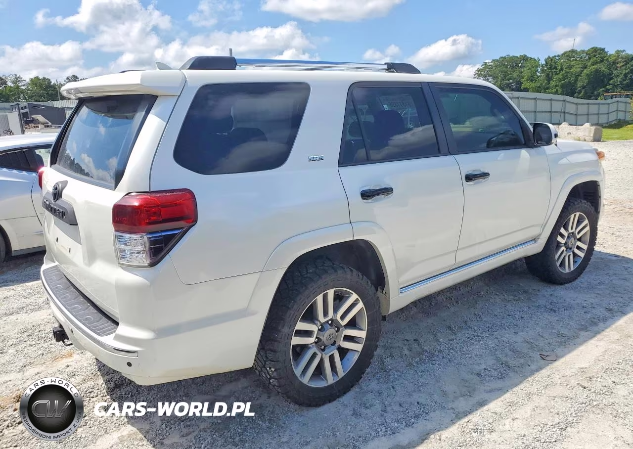2011 Toyota 4Runner Sr5 VIN:JTEZU5JR0B5024726 - 3