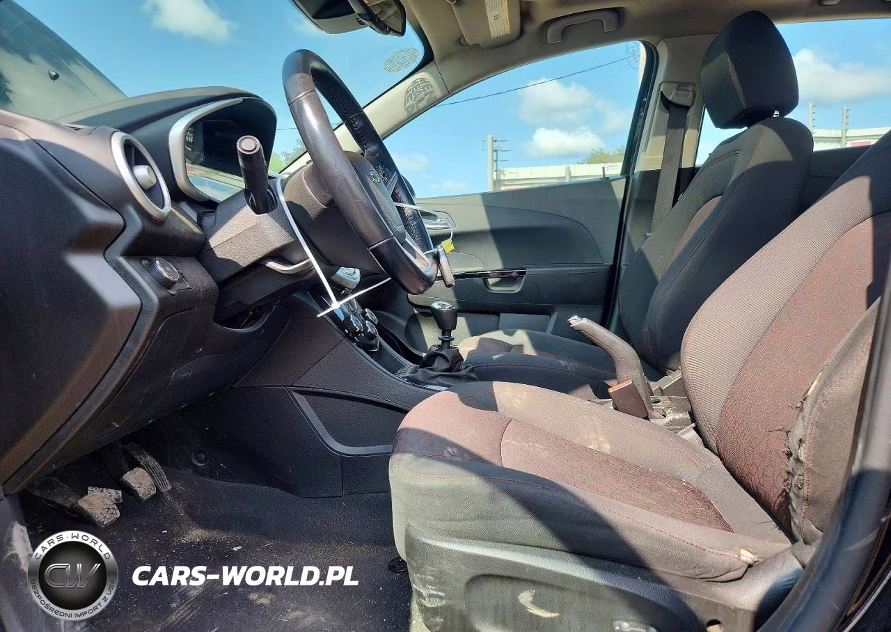 2019 Chevrolet Sonic Lt VIN:1G1JC6SB4K4103763 - 7