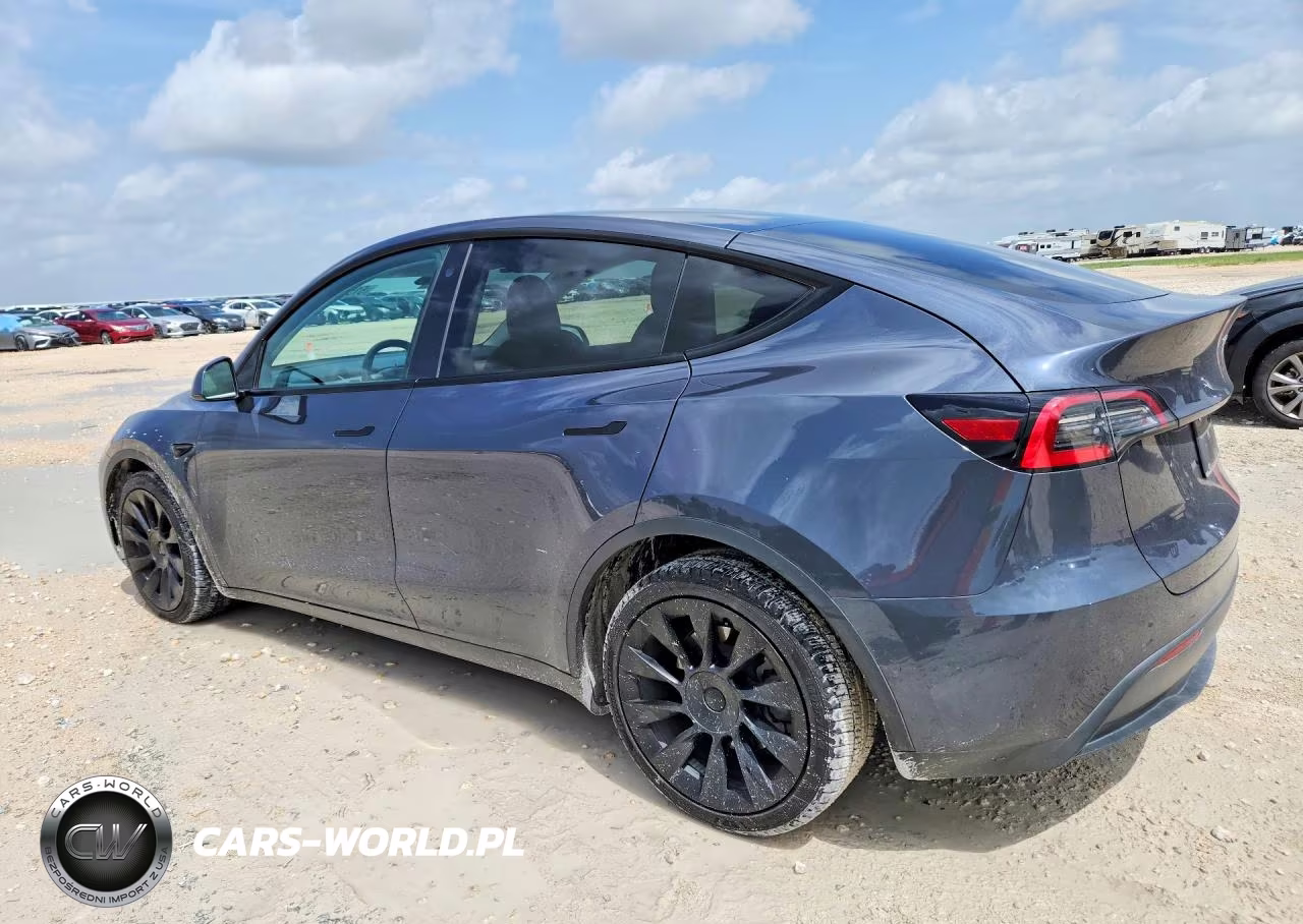 2021 Tesla Model Y VIN:5YJYGDEE3MF076670 - 2