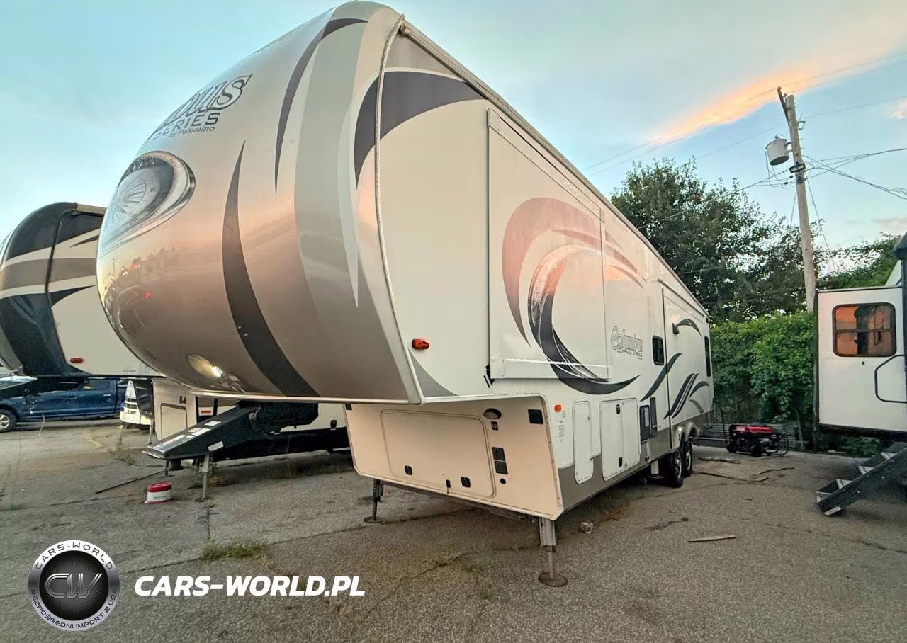 2017 Forest River Columbus Compass Series Slide-In Camper VIN:4X4FCMH27H6006556 - 2