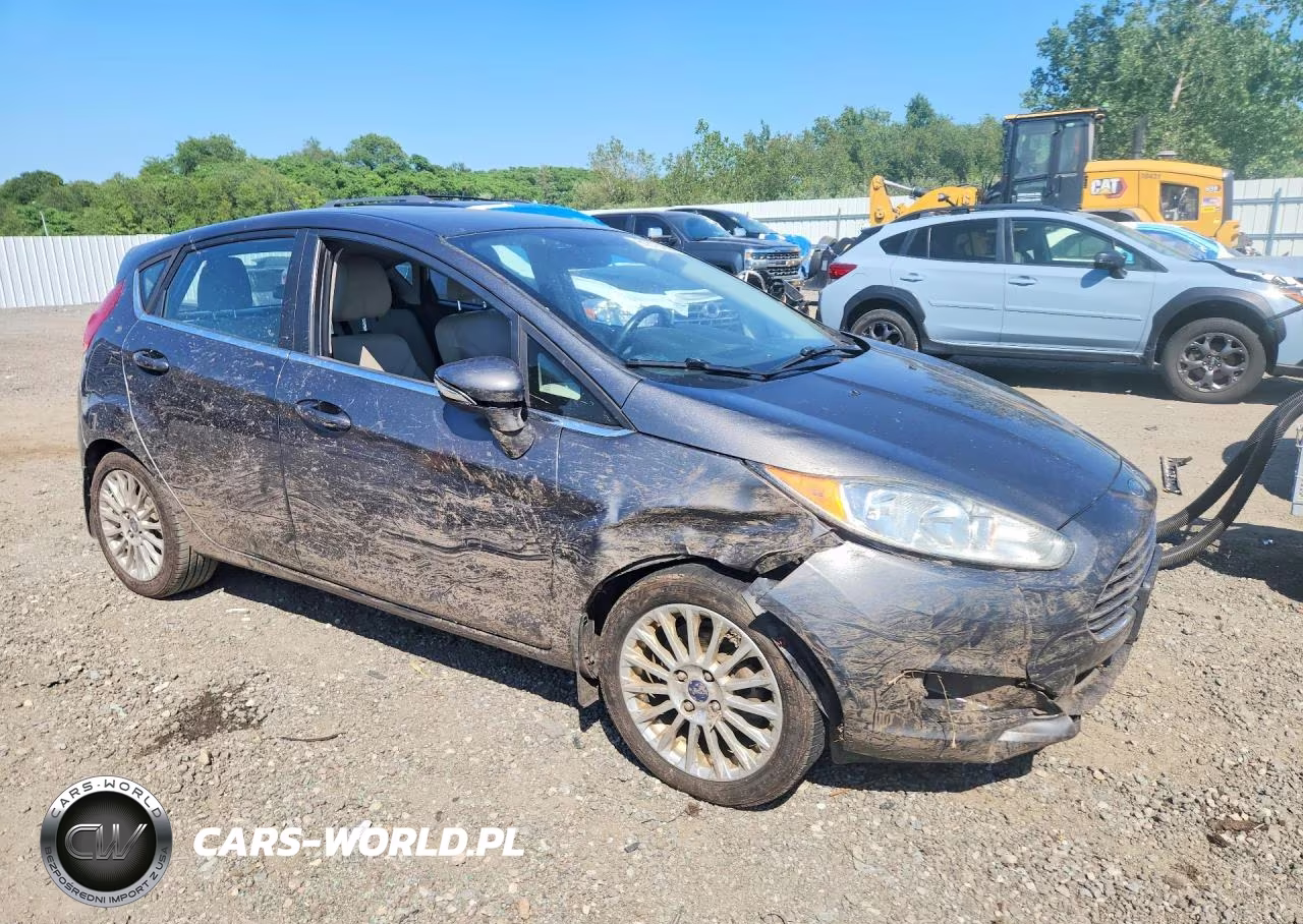 2015 Ford Fiesta Titanium VIN:3FADP4FJ8FM144069 - 4