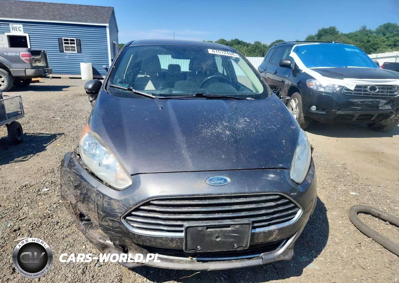 2015 Ford Fiesta Titanium VIN:3FADP4FJ8FM144069 - 5