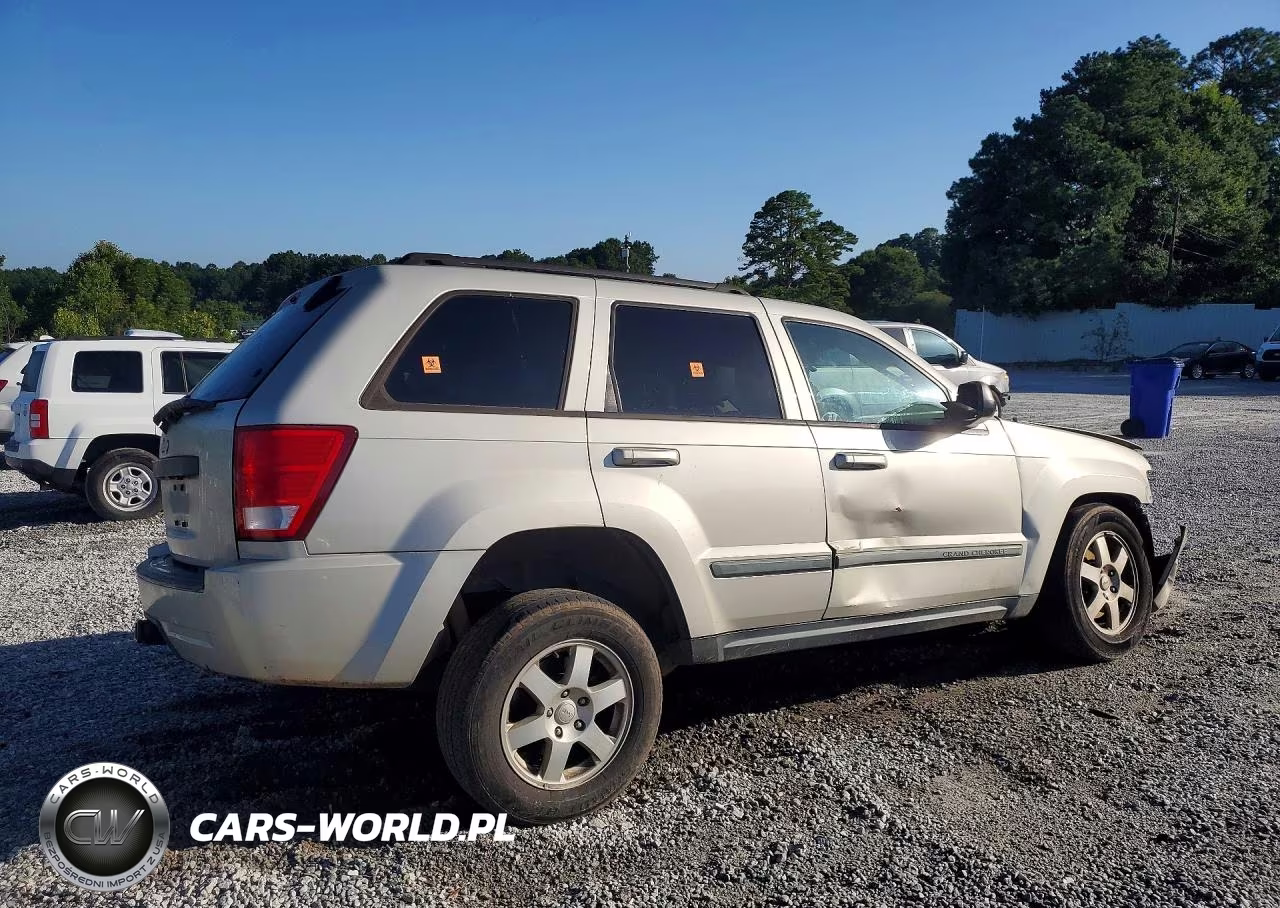 2008 Jeep Grand Cherokee Laredo VIN:1J8GR48K88C213900 - 3