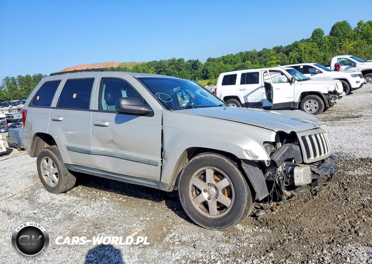 2008 Jeep Grand Cherokee Laredo VIN:1J8GR48K88C213900 - 4