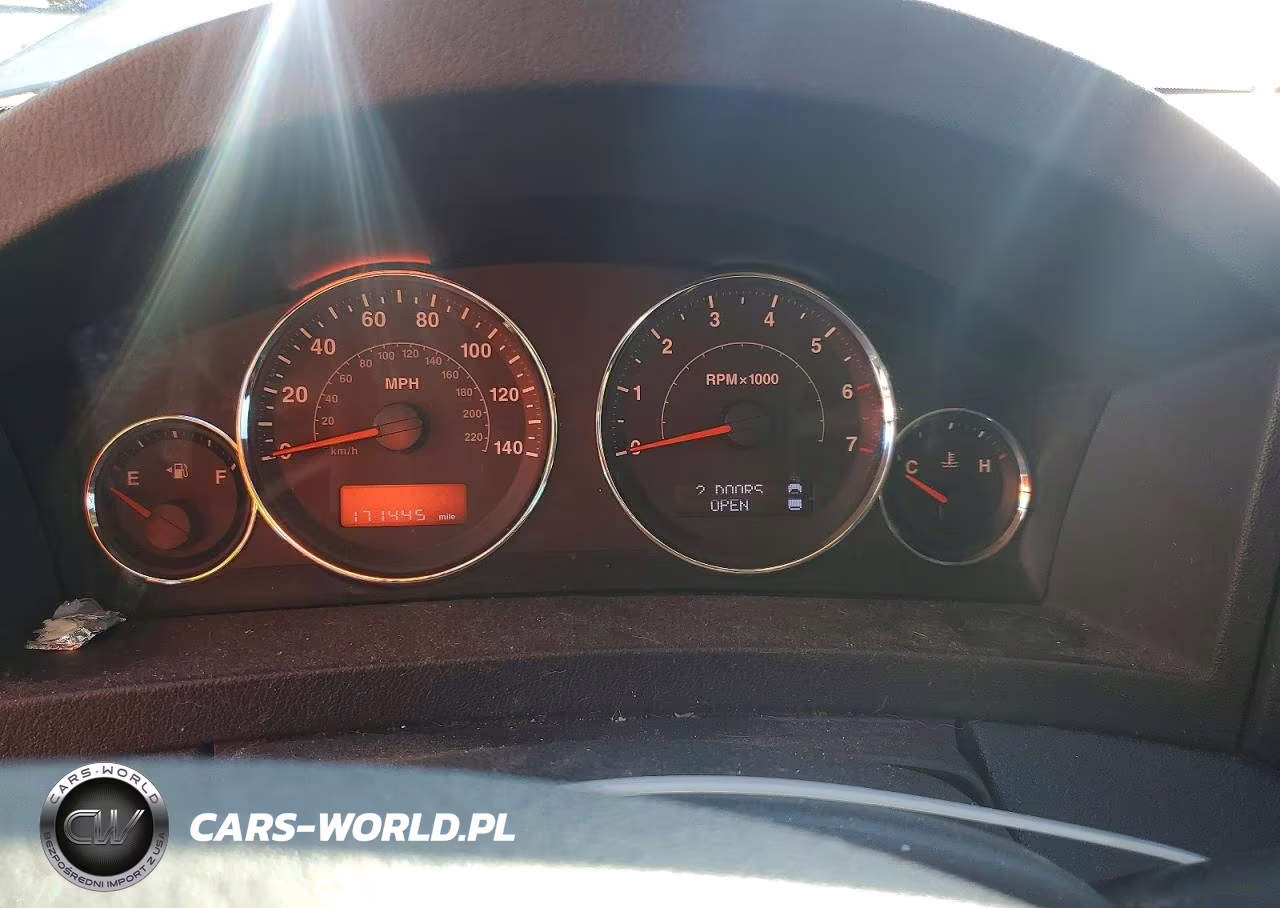 2008 Jeep Grand Cherokee Laredo VIN:1J8GR48K88C213900 - 9