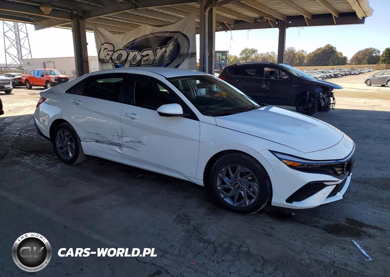 2026 Hyundai Elantra Hybrid Blue VIN:KMHLM4DJXTU205698 - 4