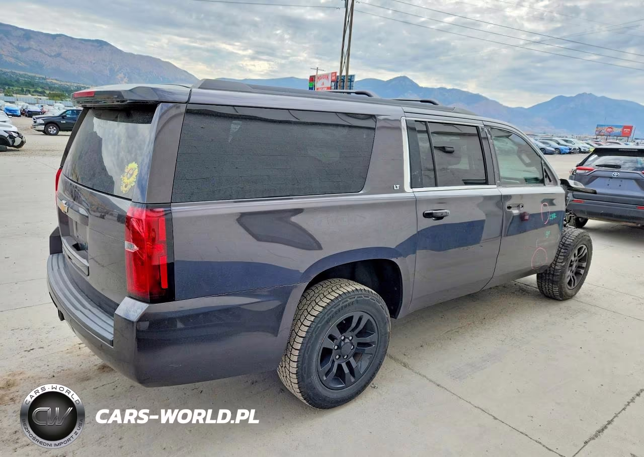2018 Chevrolet Suburban K1500 Lt VIN:1GNSKHKC5JR271729 - 3